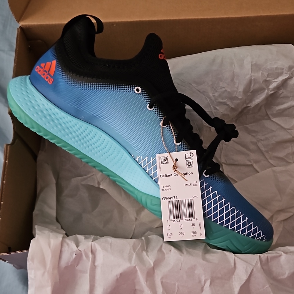 Mens gym shoes. Adidas Defiant Generation M.